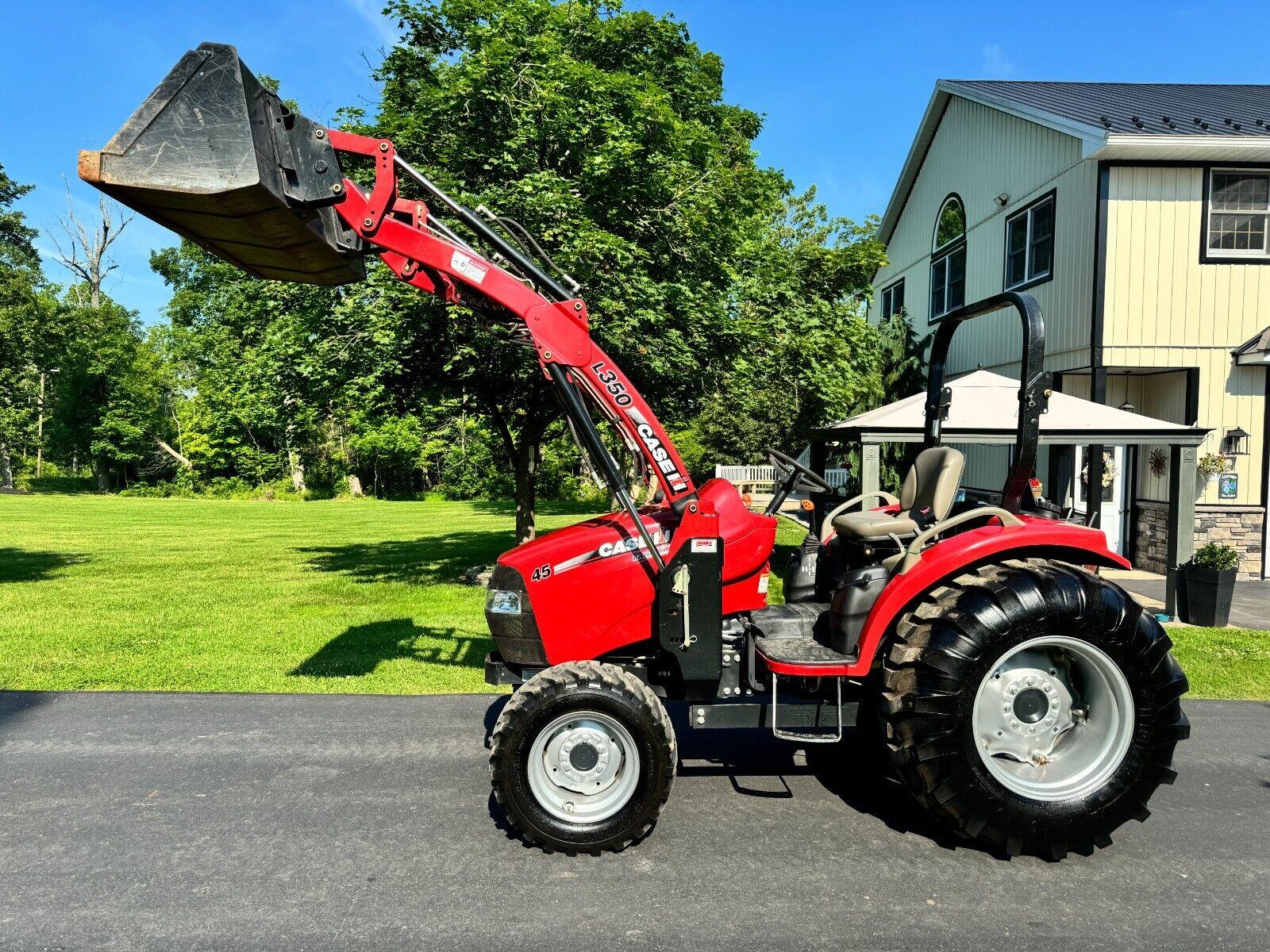 2010 Case IH Farmall 45 Tractor Loader