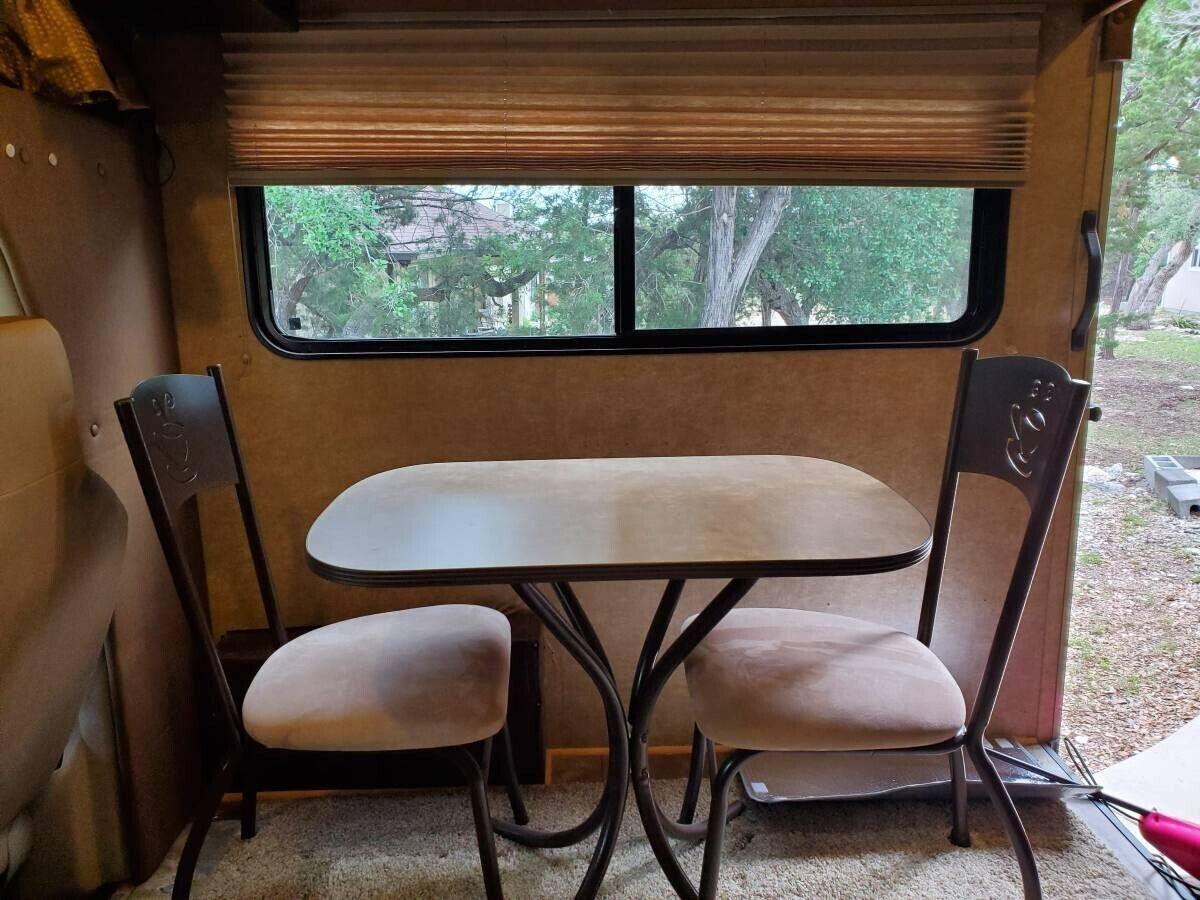 2016 Coachmen Leprechaun 320 BH